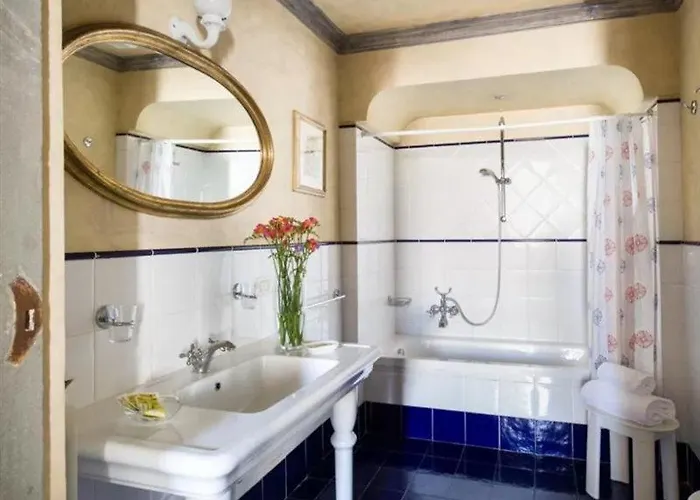 Residenza Castiglioni Bed & Breakfast 4*