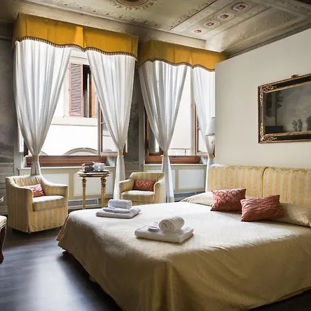 Bed & Breakfast Residenza Castiglioni 4*
