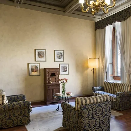Residenza Castiglioni Bed & Breakfast 4*